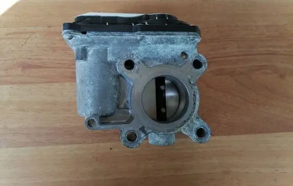 Dacia Sandero Throttle valve H8201171233 161206038R