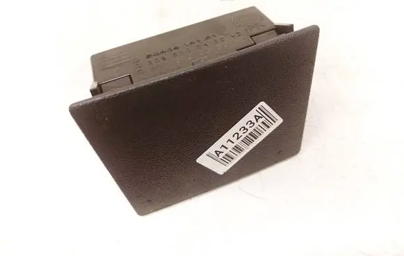 Mercedes-Benz C W203 Car ashtray 2098100130
