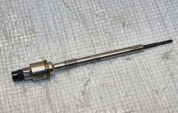Opel Insignia A Glow plug 55579436