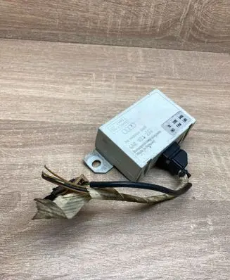 Audi A4 S4 B5 8D Immobilizer control unit/module 4A0953234 WithPlug