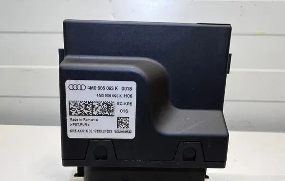 Audi S5 F5 Fuel injection pump control unit/module 4m0906093K