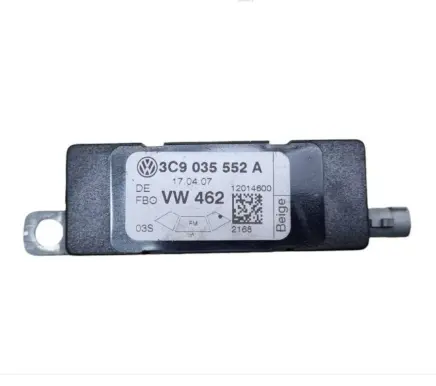 Volkswagen PASSAT B6 Antenna control unit 3C9035552A