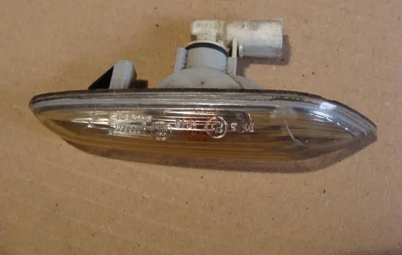 BMW 3 E90 E91 Front fender indicator light 7253326