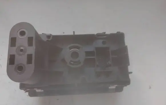 Opel Zafira B Light switch 13205868 0320 1858