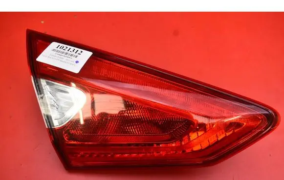 Nissan Pulsar Rear/tail lights