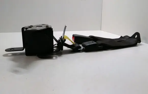 KIA Sportage Rear seatbelt 898501F200