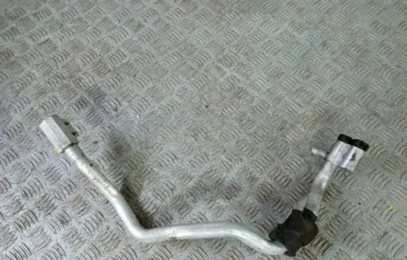 Audi A5 8T 8F Air conditioning (A/C) pipe/hose 8K2260712B