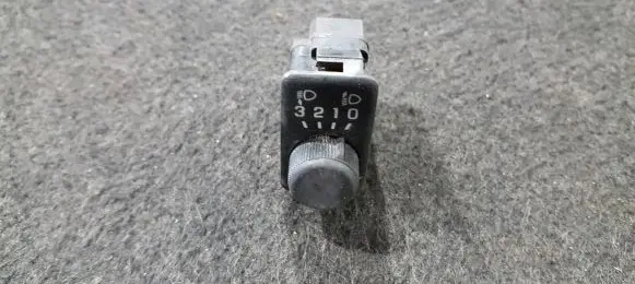 Nissan Primera Headlight level height control switch