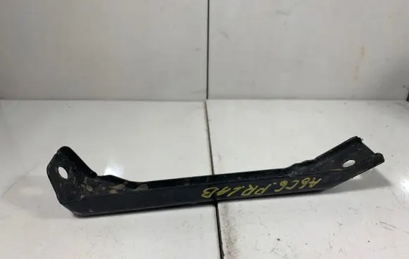 Audi A6 S6 C6 4F Radiator support slam panel bracket 4F0809892