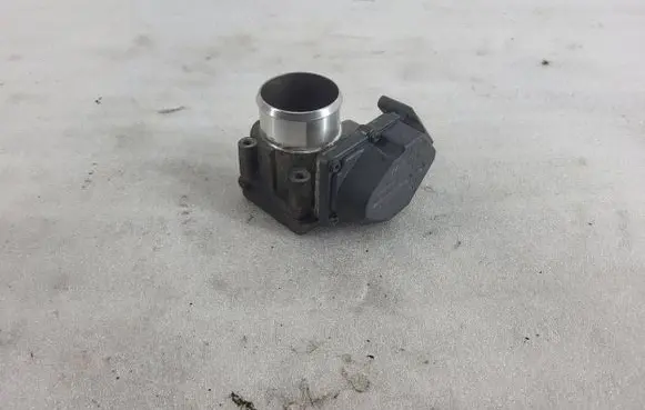 KIA Ceed Throttle valve 351002A900 5WY9174D