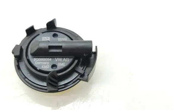 Audi A3 S3 8V Airbag deployment crash/impact sensor 5Q0959354 03358 4382