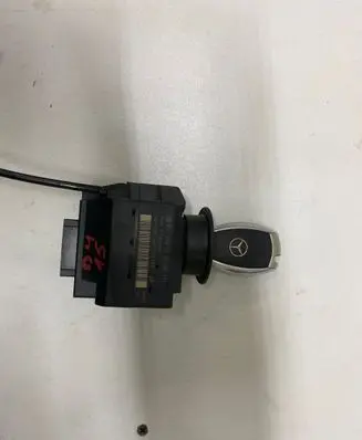 Mercedes-Benz E W211 Ignition lock 2115452308 33002213 55921606