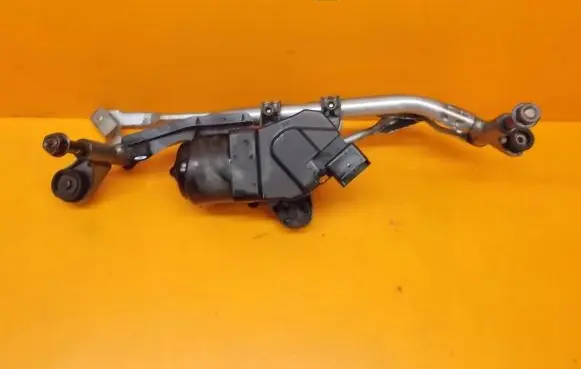 Peugeot 1007 Front wiper linkage and motor