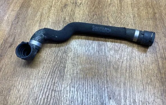 Mercedes-Benz C W205 Engine coolant pipe/hose A2055014791