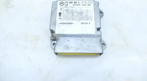 Volkswagen Touran I Airbag control unit/module 1T0909605D
