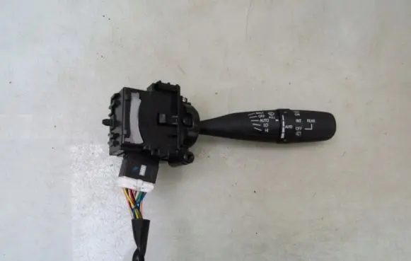 Suzuki SX4 S-Cross Wiper control stalk