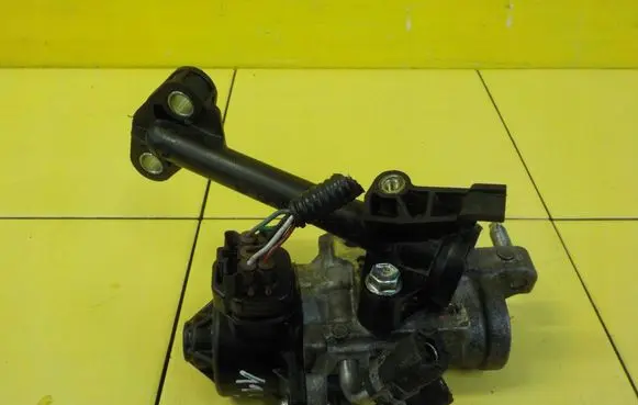 Peugeot 2008 II EGR thermostat 2562040040