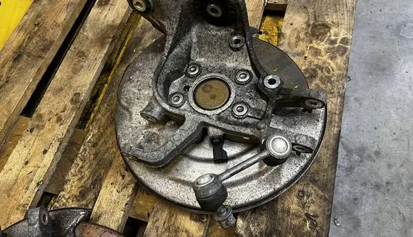 Volvo XC90 Rear wheel hub 31658320