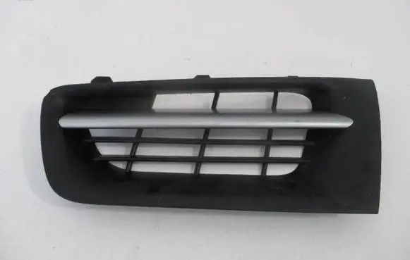 Renault Megane II Front bumper upper radiator grill 8200746094