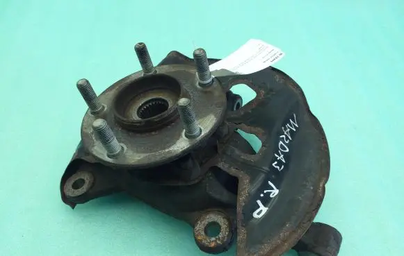 Mazda CX-3 Front wheel hub KD45