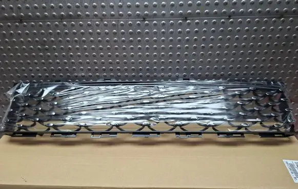 Fiat 500 Front bumper lower grill S26336988 735619520