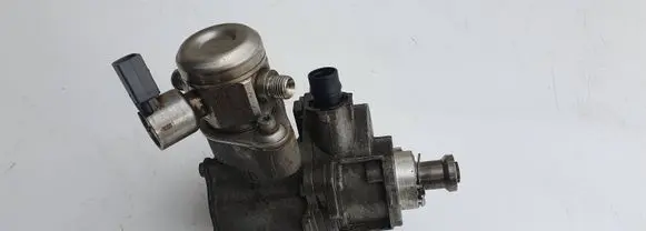 BMW 4 F32 F33 Fuel injection high pressure pump 13517610761 0261520131