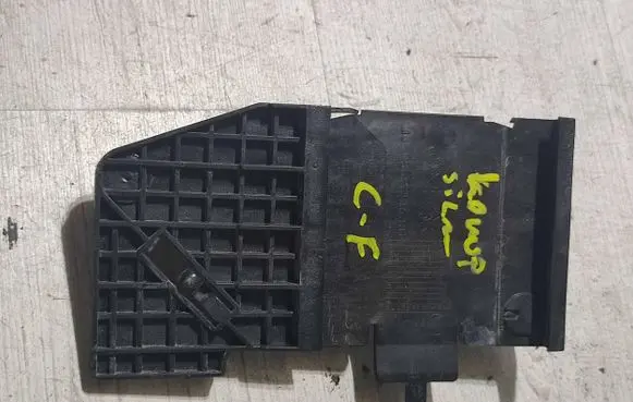 Opel Corsa F Other engine bay part 9823523280