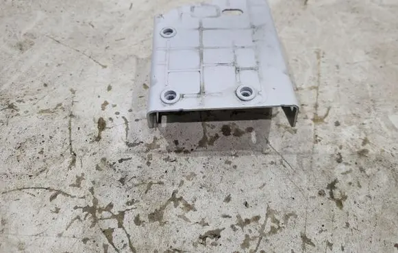 Volvo XC60 Front bumper mounting bracket 240418 24041801