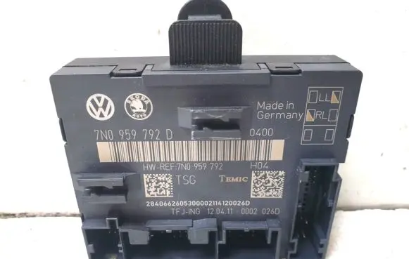 Skoda Yeti (5L) Door control unit/module 7N0959792D