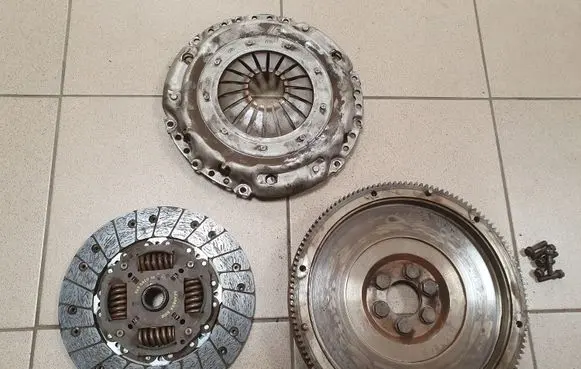 Skoda Superb B6 (3T) Clutch set kit 323082010