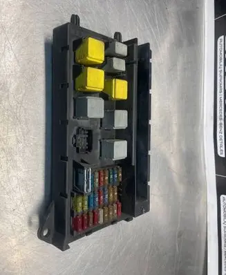 Mercedes-Benz Sprinter W906 Fuse module A9065450401