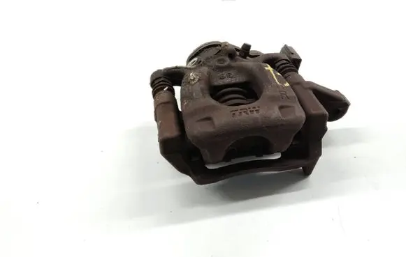 Nissan Qashqai Rear brake caliper