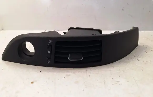 Toyota Corolla Verso AR10 Dash center air vent grill 5567064010B0 5568064020