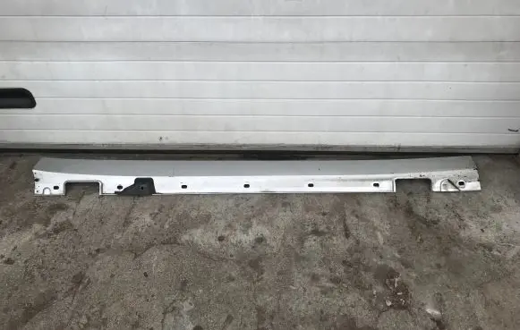 Mercedes-Benz E W212 Sill A2126900840