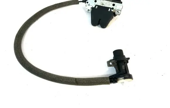 Mercedes-Benz E C207 W207 Tailgate/trunk/boot lock/catch/latch A2047500185