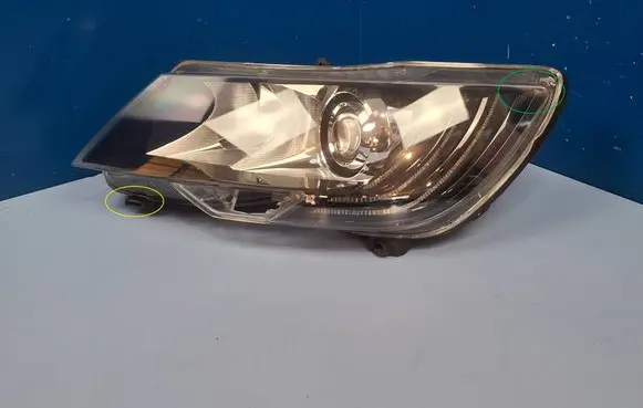 Skoda Superb B6 (3T) Headlight/headlamp 3T1941015H 1ZA0113409