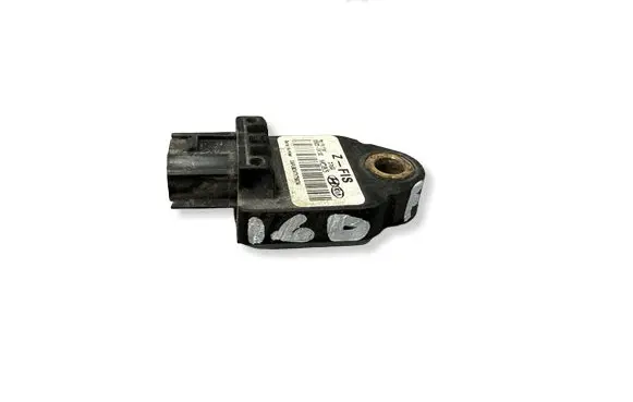 Hyundai i30 Airbag deployment crash/impact sensor 959200A100 0AFLBZ4TY75874