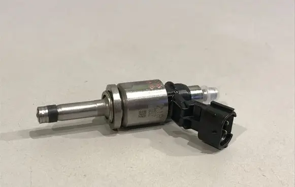 Nissan Juke I F15 Fuel injector AN0170 03S1705354
