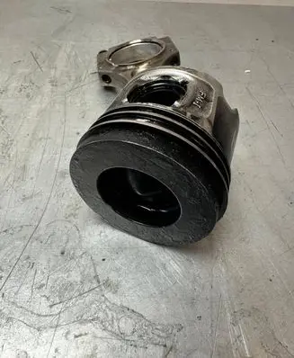 BMW 5 F10 F11 Piston with connecting rod 80101419