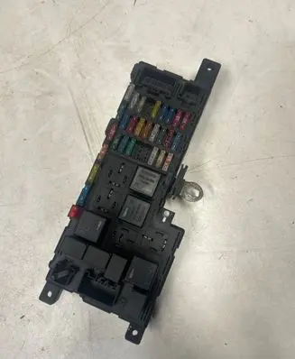 Volvo V70 Fuse module 9452993 518322110