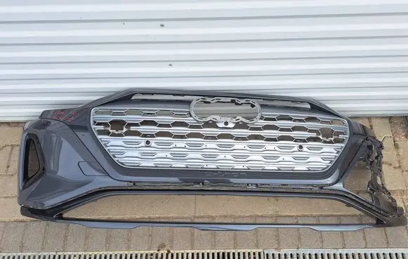 Audi e-tron Front bumper 4KE807438H
