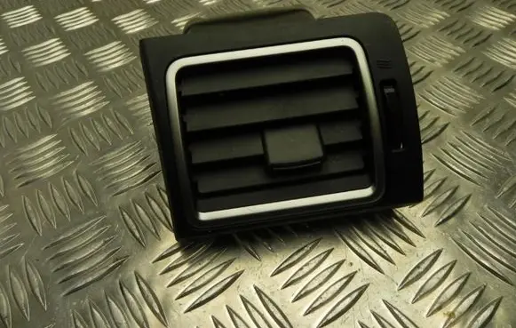 Subaru Forester SJ Rear air vent grill 66110FJ030 I9514