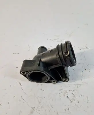 Mercedes-Benz ML W164 Thermostat housing A6422001156