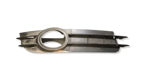 Audi A6 S6 C6 4F Front fog light trim/grill 4F0807682A