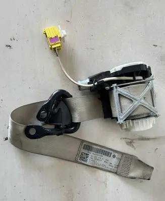 Volkswagen Eos Front seatbelt 1Q1857706A