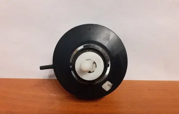 Mercedes-Benz C W203 Headlight level adjustment motor 402852 9515
