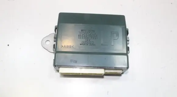 Lexus GS 250 350 300H 450H Door control unit/module 8922330120