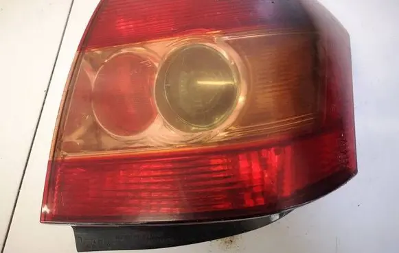 Toyota Corolla E120 E130 Rear/tail lights KOITO02100