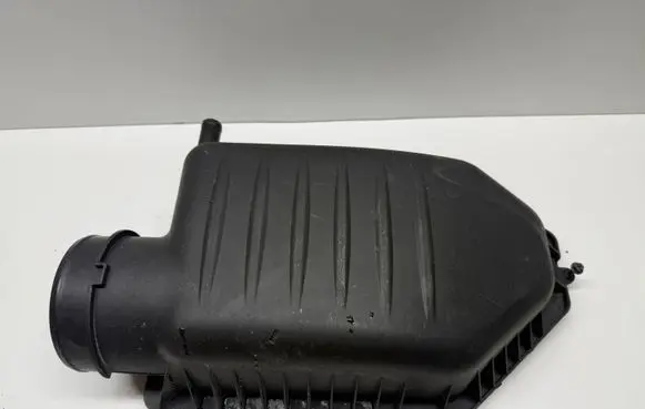 Dodge Charger Air filter box cover 511557 511556 4861743AD