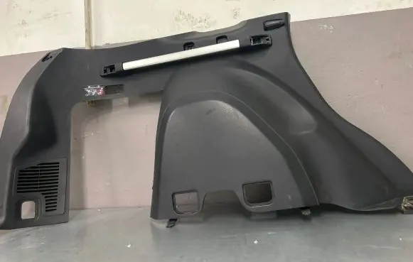Citroen C-Crosser Trunk/boot side trim panel 7230A395
